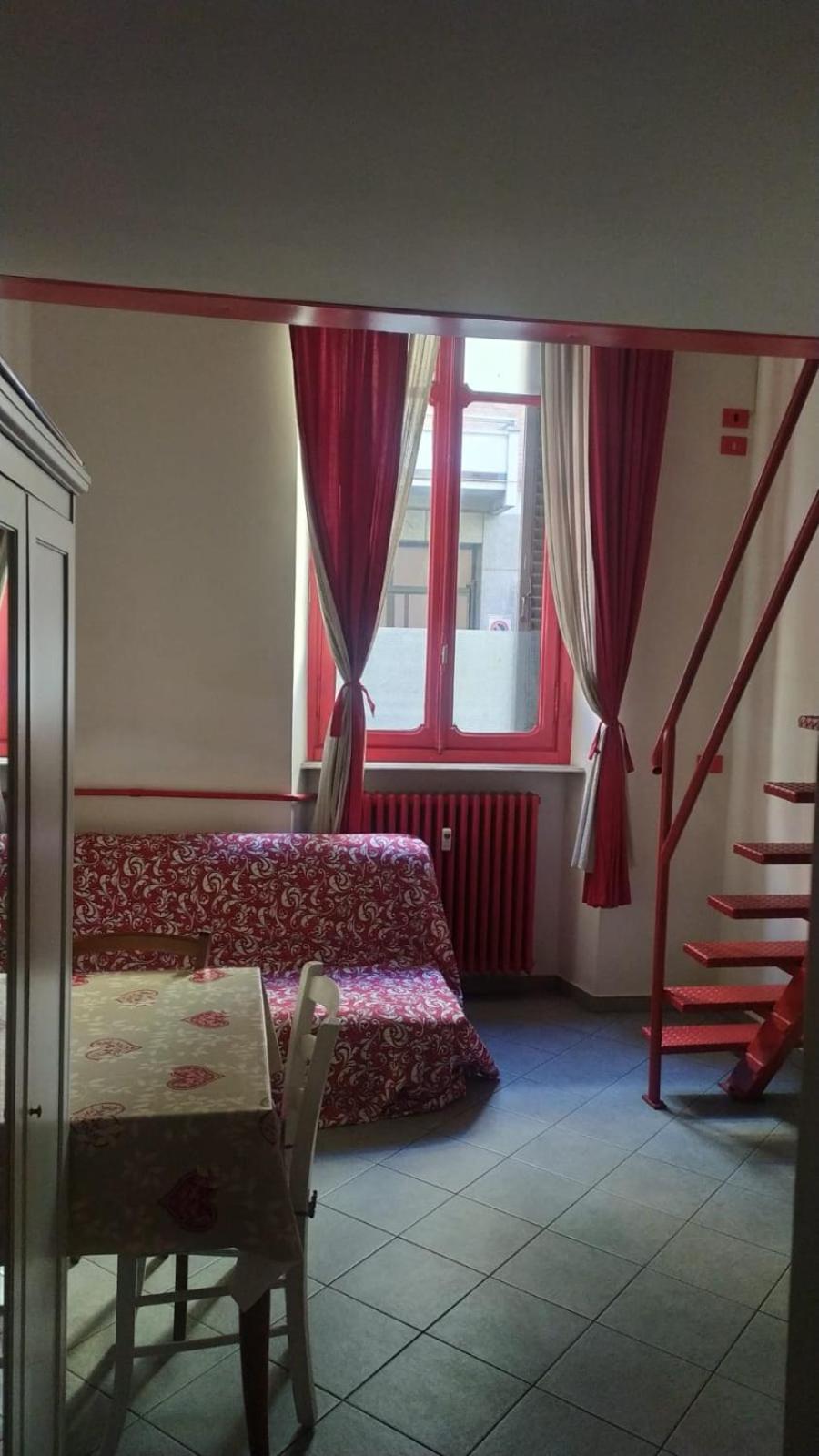 Piccolo Loft Zona Valentino Turin